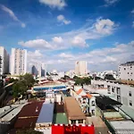 Khach San Nhu Y