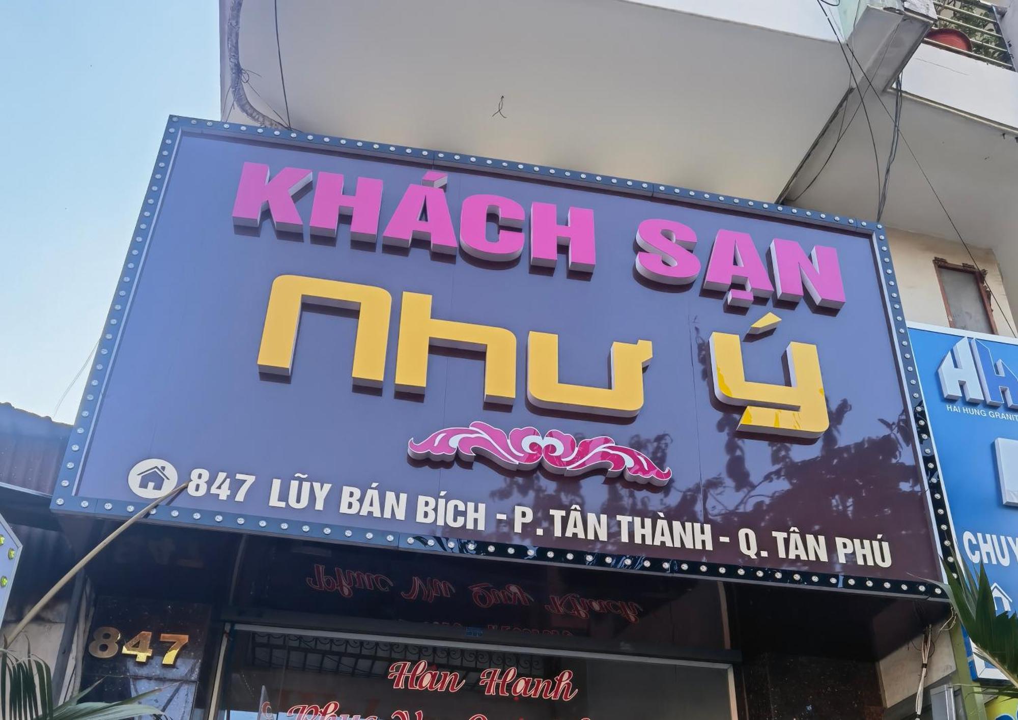 Khach San Nhu Y