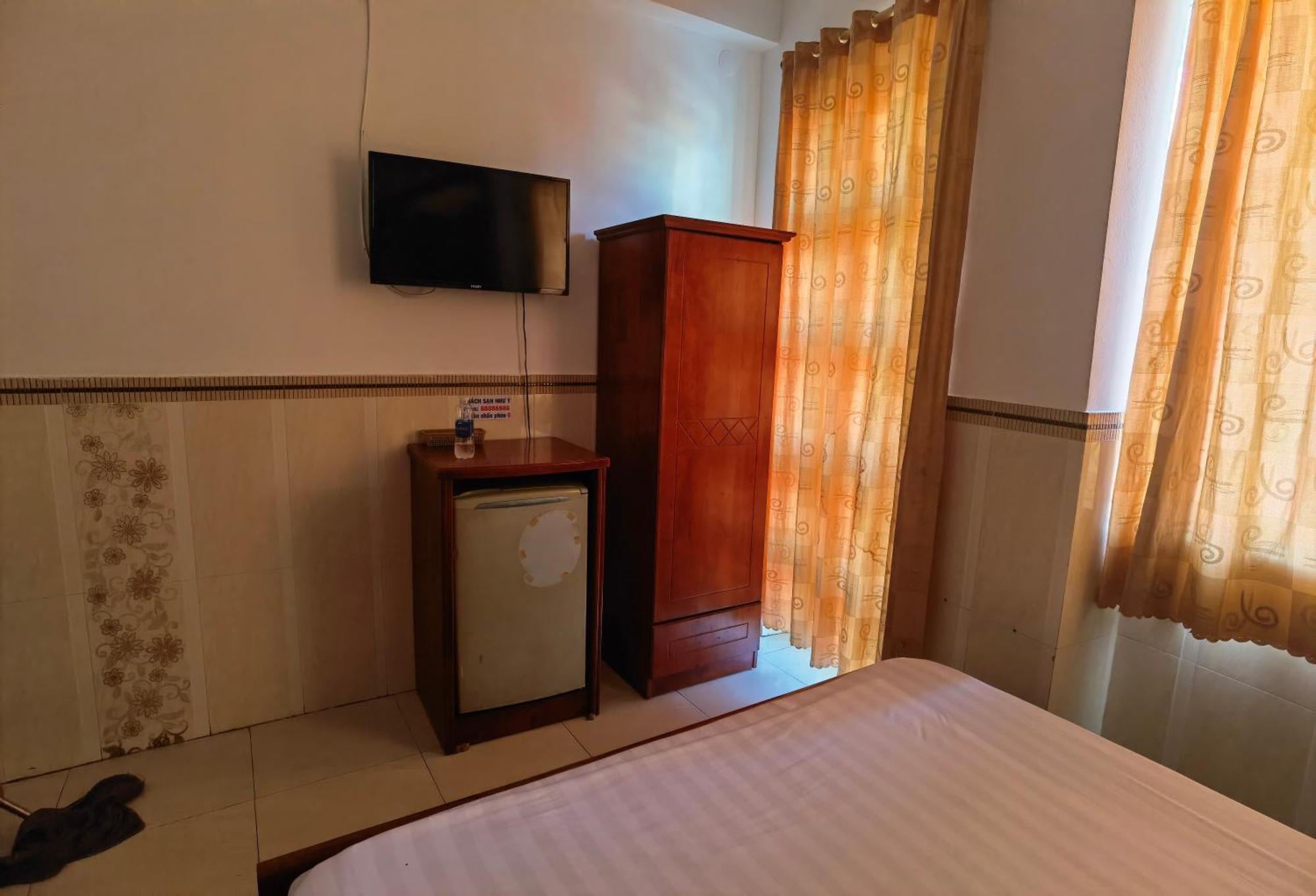 Hotel Khach San Nhu Y *